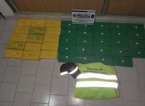La policía secuestró más de 41 kilos de cocaína en San Cristobal